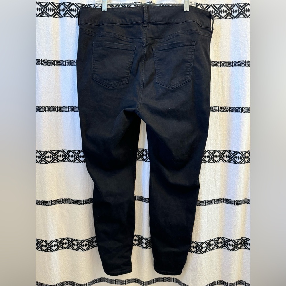 Women’s Torrid Black super Soft Jeans/ Jeggings Size‎ 18 Reg - Picture 2 of 7